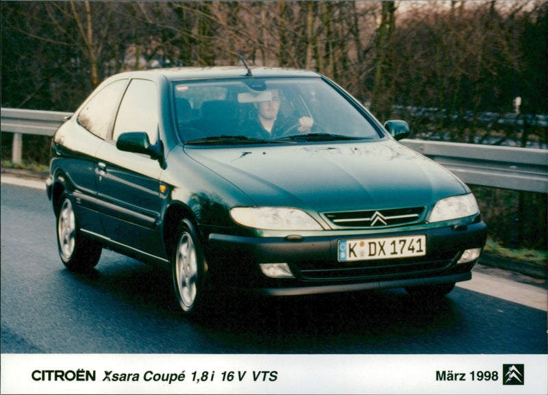 1998 Citroën Xsara - Vintage Photograph