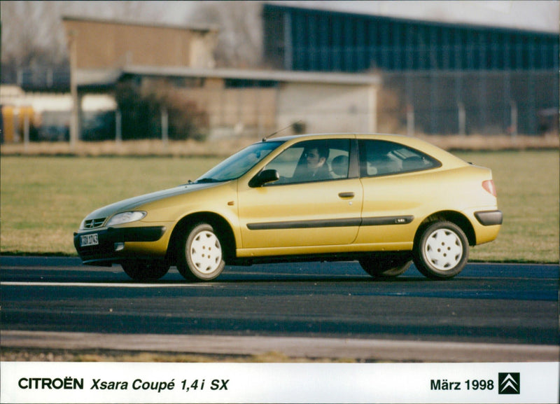 1998 Citroën Xsara - Vintage Photograph