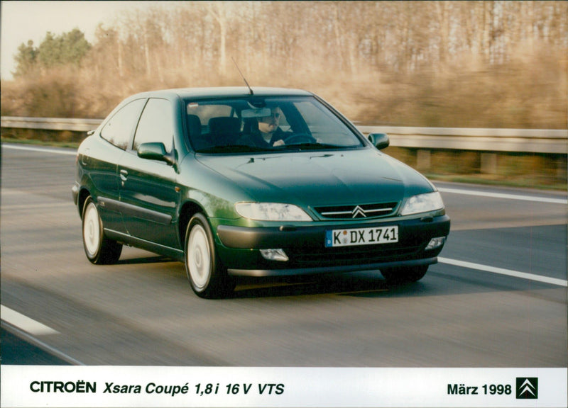 1998 Citroën Xsara - Vintage Photograph