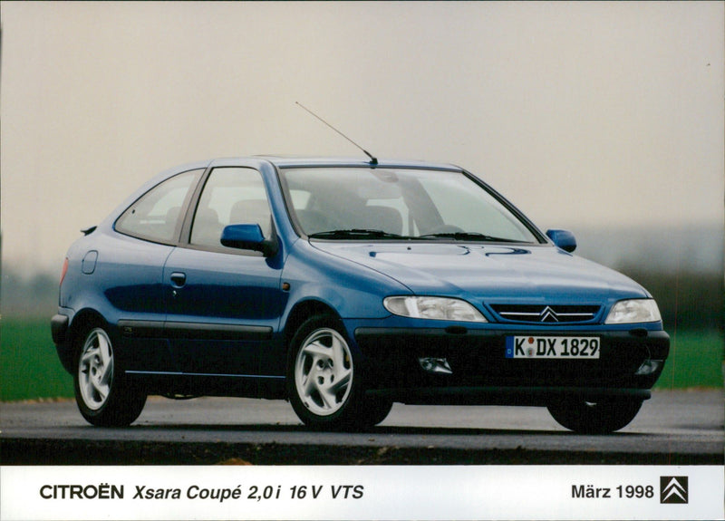 1998 Citroën Xsara - Vintage Photograph