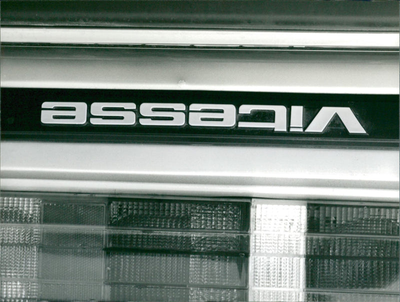 TRIUMPH VITESSE (Rover) - Vintage Photograph