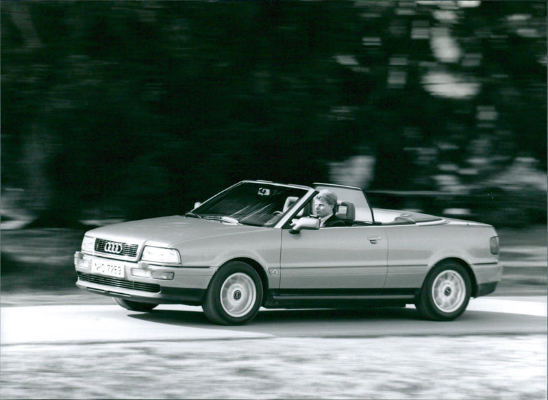 Audi Cabriolet 2.8 E - Vintage Photograph