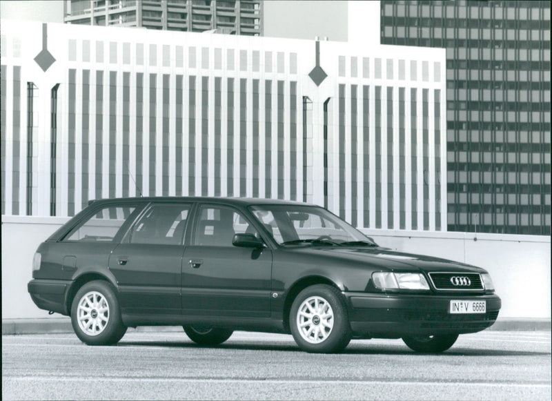 1991 Audi 100 Avant 2.8 E - Vintage Photograph