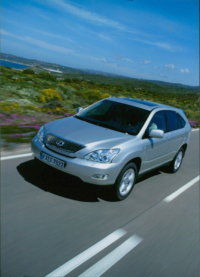 Lexus RX300 - Vintage Photograph