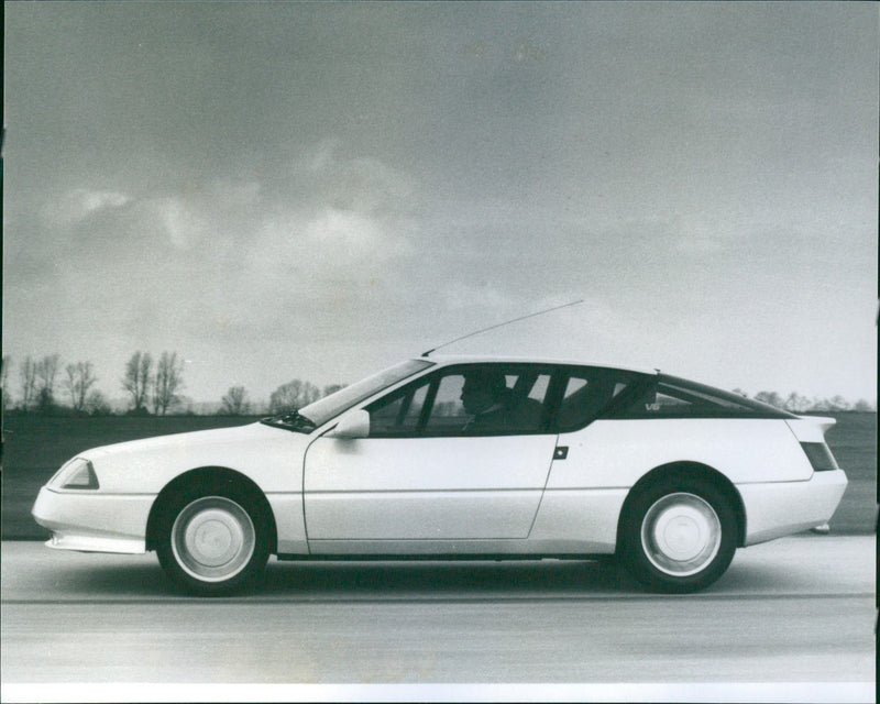 Renault Alpine V6 - Vintage Photograph