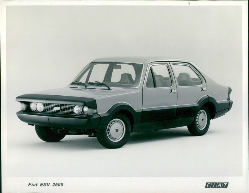 Fiat ESV 2500. - Vintage Photograph