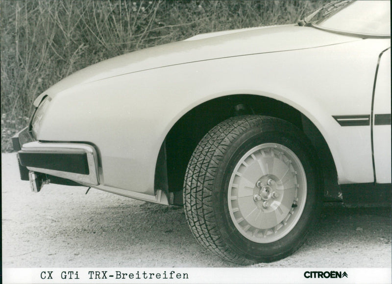 1982 Citroen CX GTi - Vintage Photograph