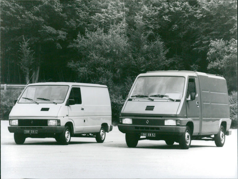 1981 Renault Trafic T 80O and 1981 Renault Master T 30 D - Vintage Photograph