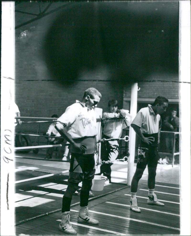 Boxer Jorge Eliecer Julio Rocha won - Vintage Photograph