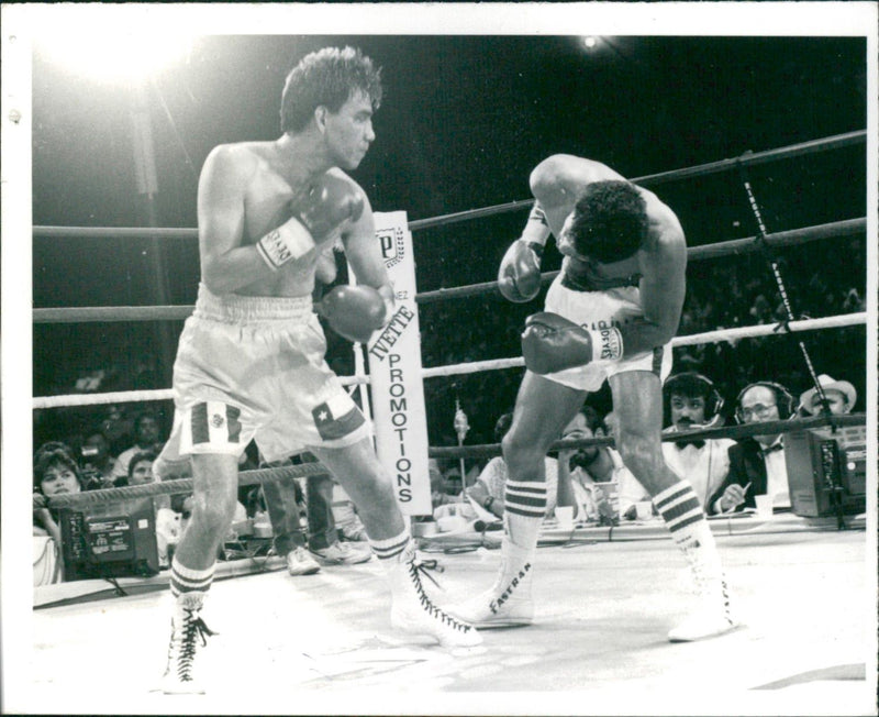 Miguel "Happy" Lora vs. Antonio Avelar - Vintage Photograph