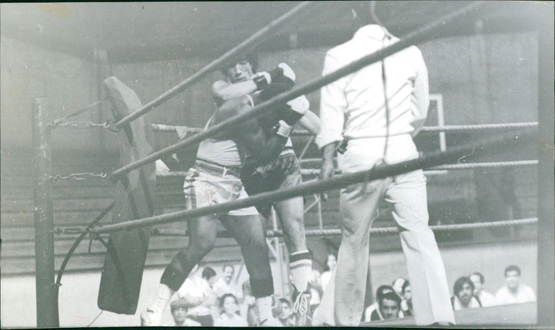 Luis F. Quintana vs. Cholar boxing - Vintage Photograph