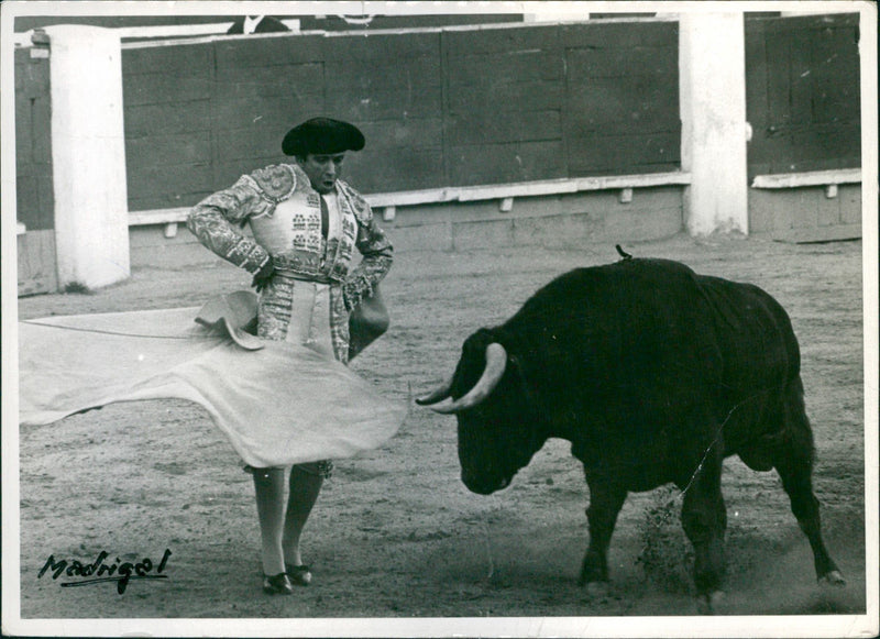 Héctor Villa (El Chano) dancing with the bull - Vintage Photograph