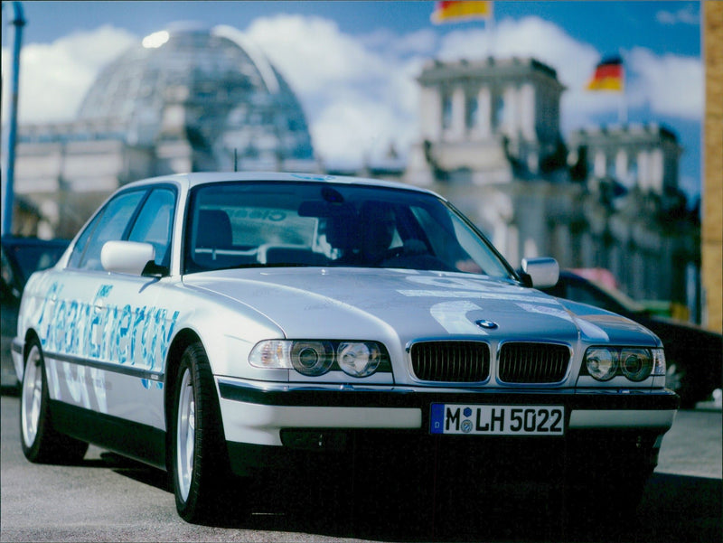 2001 BMW Hydrogen - Vintage Photograph