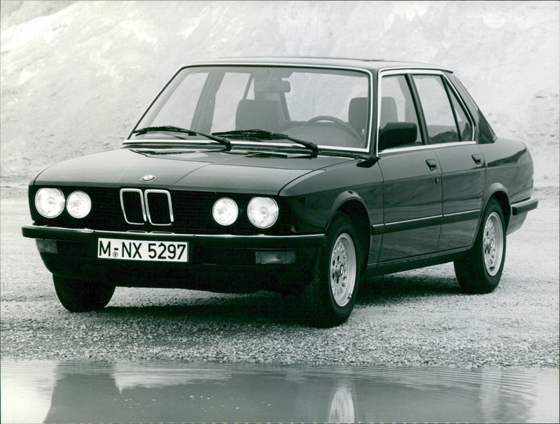 BMW 518i - Vintage Photograph