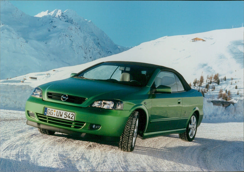2001 Opel Astra Cabrio - Vintage Photograph