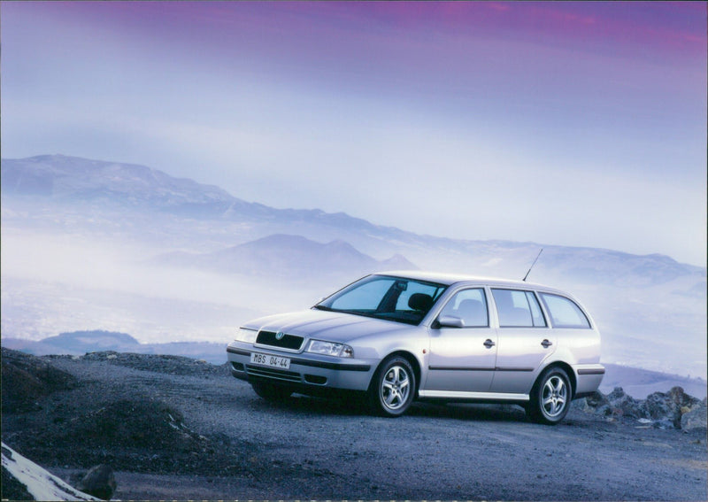 1999 Skoda Octavia Combi 4x4 - Vintage Photograph