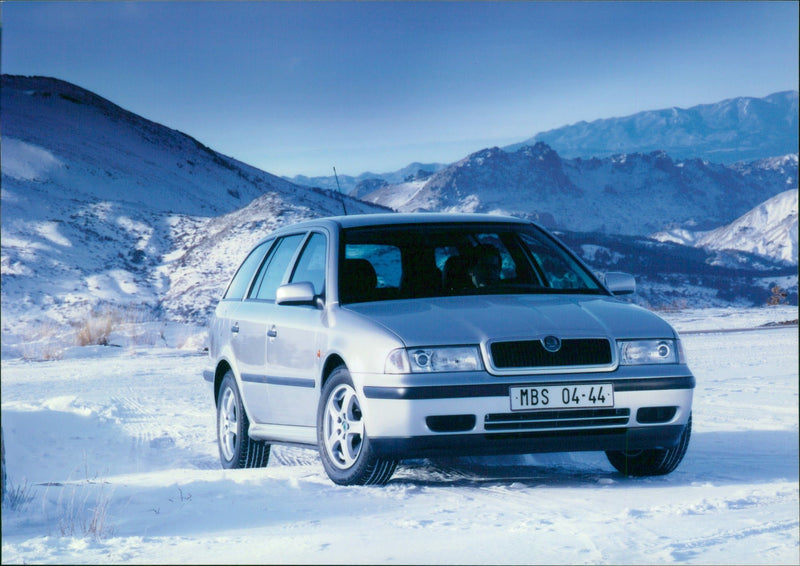 1999 Skoda Octavia Combi 4x4 - Vintage Photograph