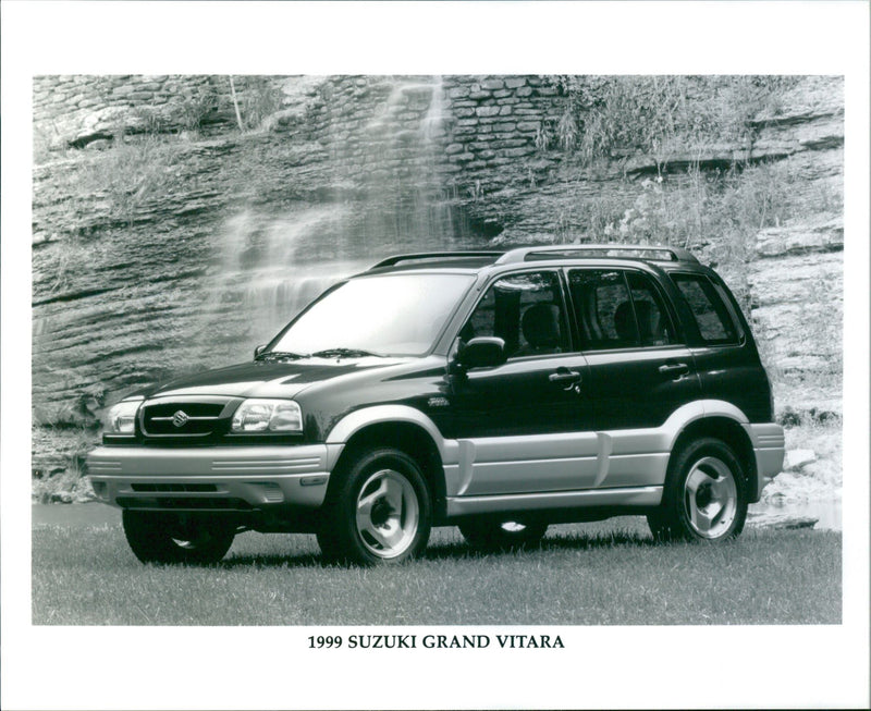 1999 Suzuki Grand Vitara - Vintage Photograph