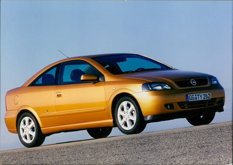 1999 Opel Astra Coupe - Vintage Photograph