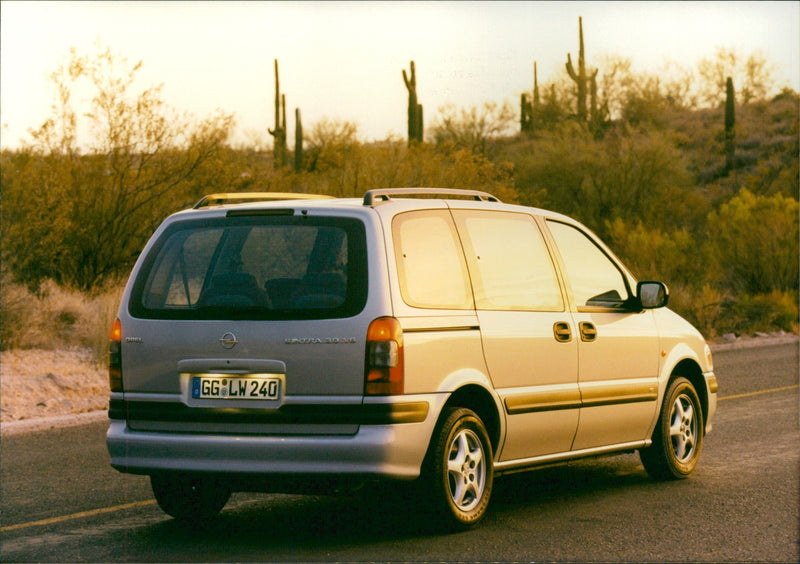 1996 Opel Sintra GLS - Vintage Photograph