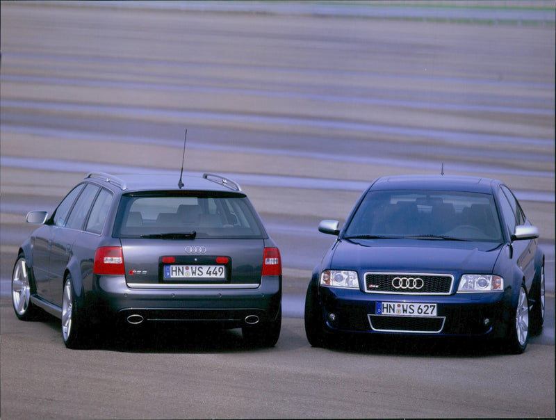 2002  Audi RS6 Avant - Vintage Photograph