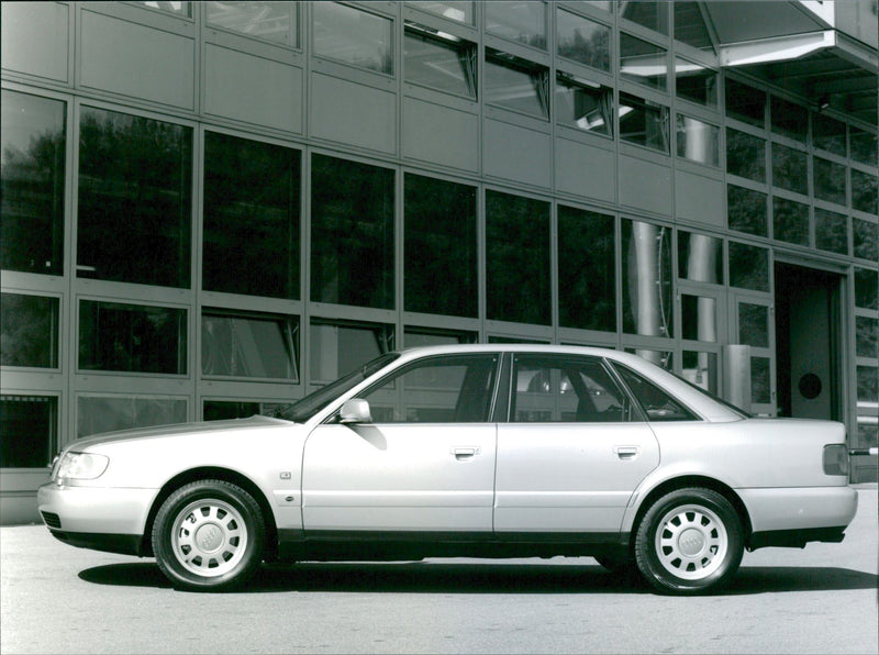 1995 Audi A6 2.8 - Vintage Photograph