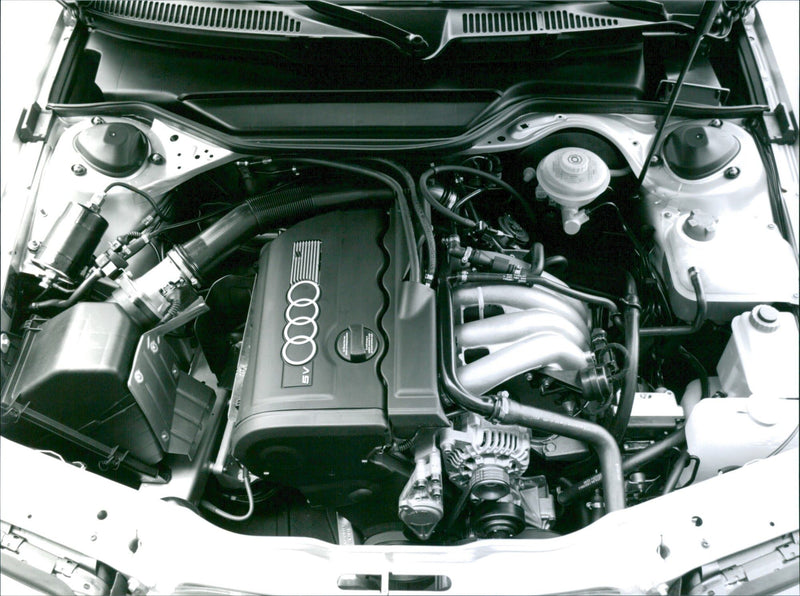 1995 Audi A6 1.8 - Vintage Photograph