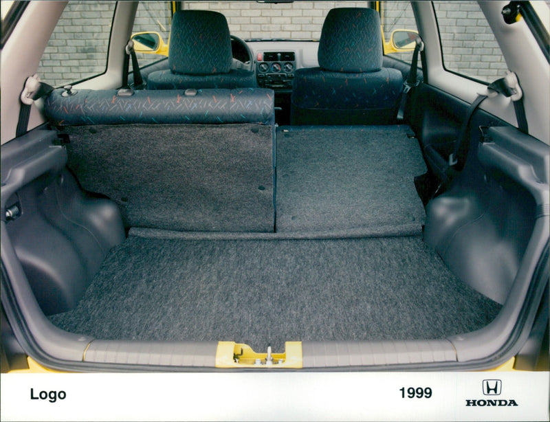 1999 Honda Logo - Vintage Photograph