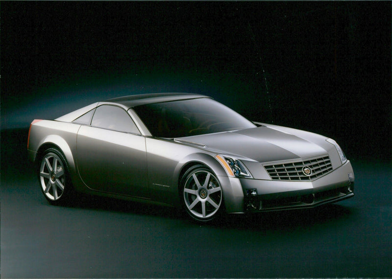 1999 Cadillac Evoq Luxury Roadster Concept Car - Vintage Photograph