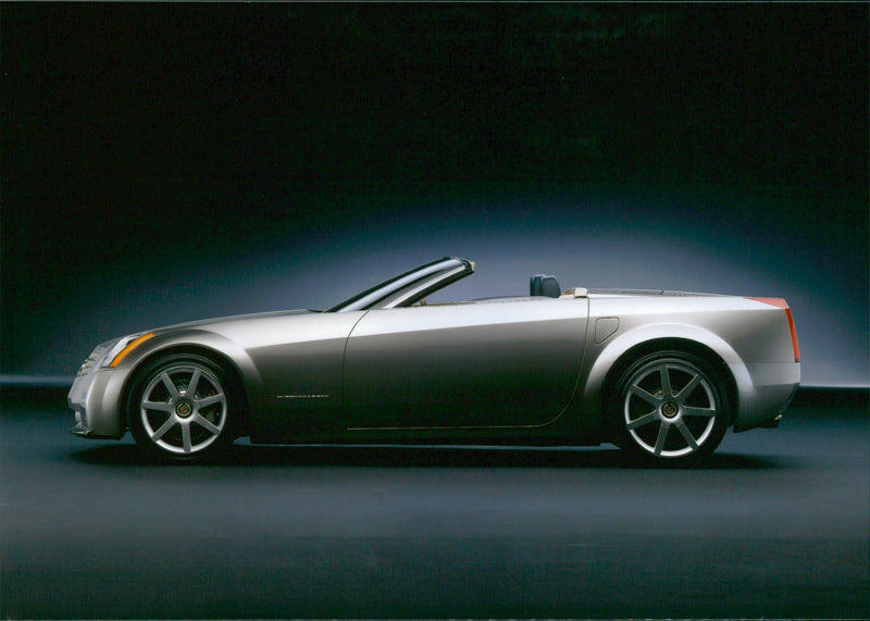 1999 Cadillac Evoq Luxury Roadster Concept Car - Vintage Photograph