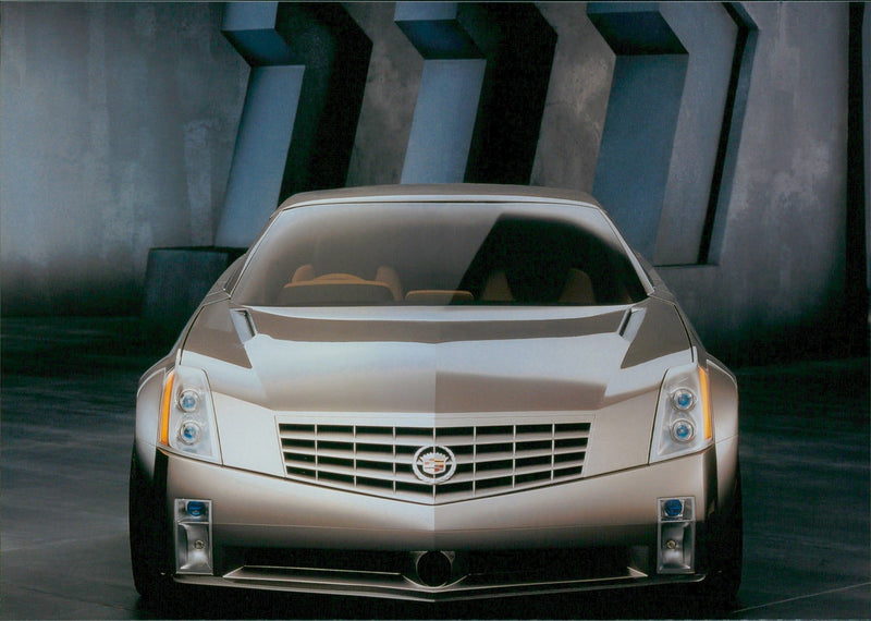 1999 Cadillac Evoq Luxury Roadster Concept Car - Vintage Photograph