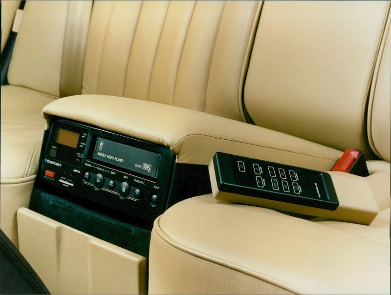 Audi S8 - Vintage Photograph