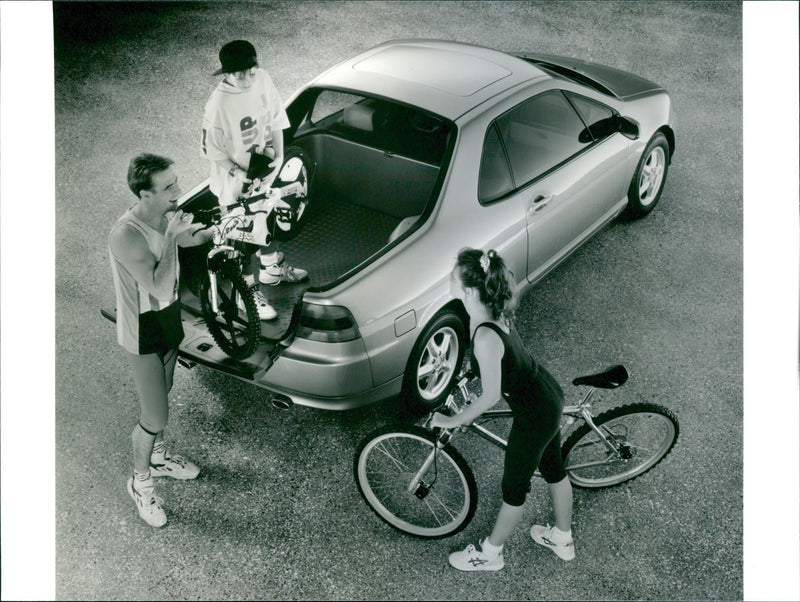 Mercedes-Benz Vario Research Car - Vintage Photograph
