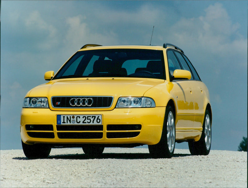 1997 Audi S4 Avant - Vintage Photograph