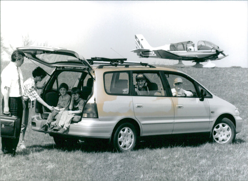 1995 Honda Shuttle's foldable rear seat - Vintage Photograph