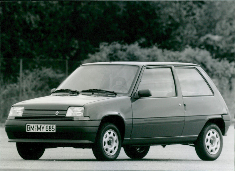 Renault - Vintage Photograph