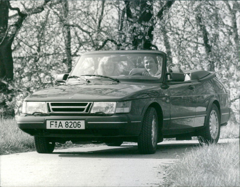 1991 Saab 900i 2.1-16 Cabrio - Vintage Photograph