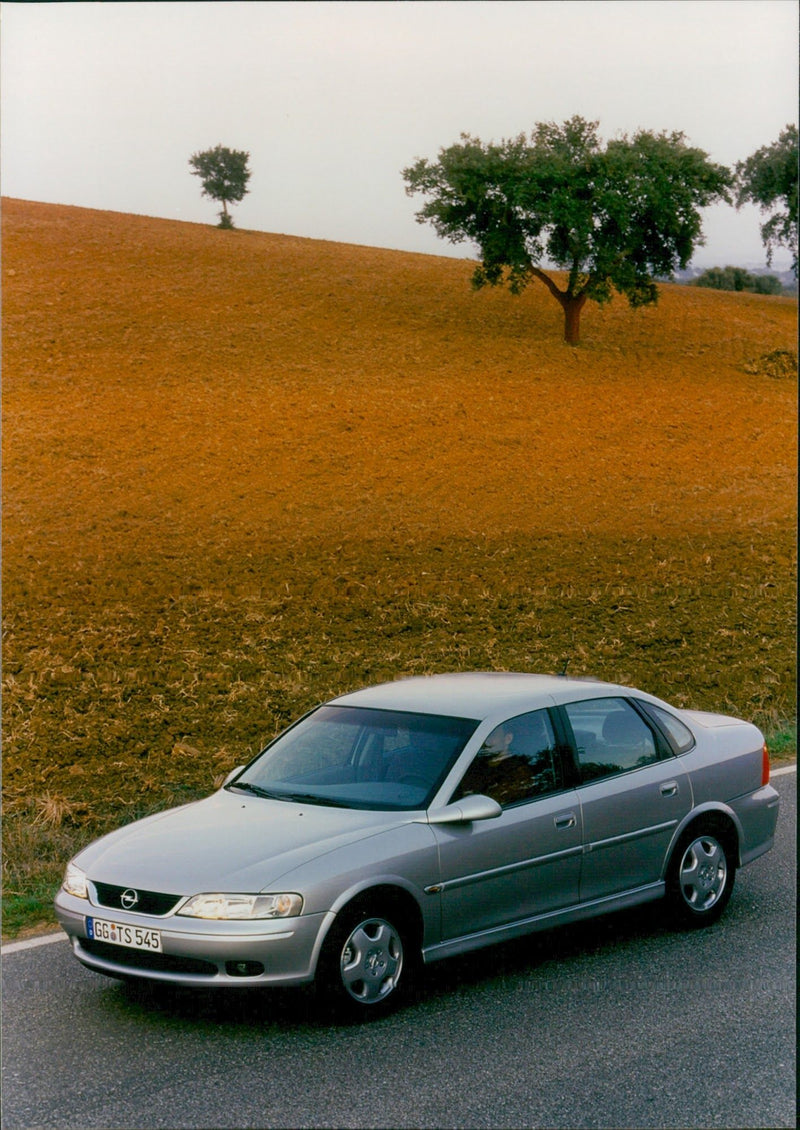 1999 Opel Vectra - Vintage Photograph
