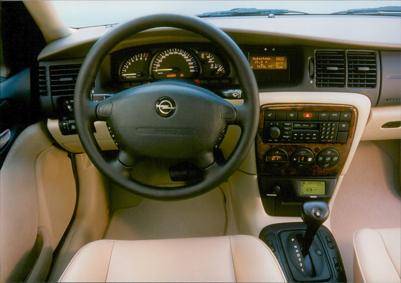 1999 Opel Vectra - Vintage Photograph