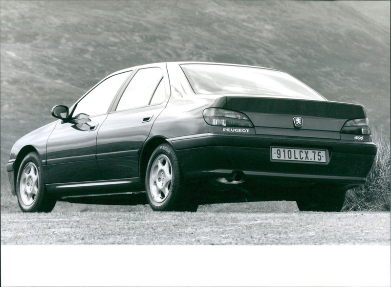 1995 Peugeot 406 - Vintage Photograph