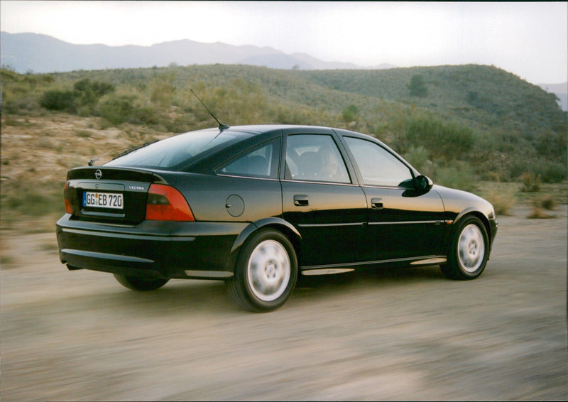 1999 Opel Vectra - Vintage Photograph