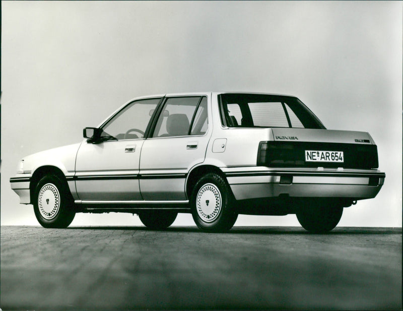 1985 Rover 216 SE - Vintage Photograph