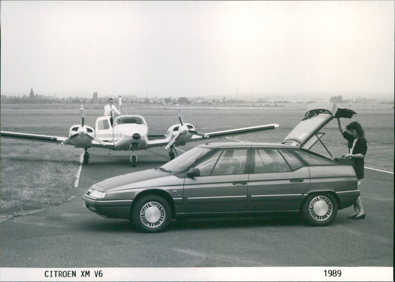 1989 Citroën XM - Vintage Photograph