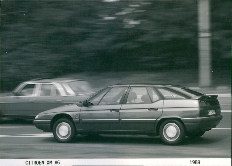 1989 Citroën XM - Vintage Photograph