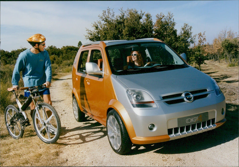 1999 Opel Concept A - Vintage Photograph