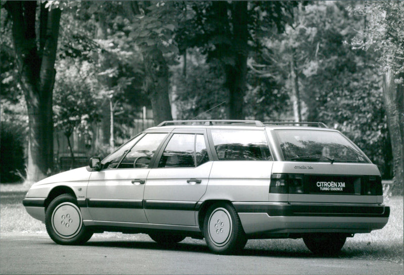 Citroen XM Break Turbo Essence - Vintage Photograph