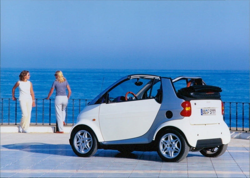 MCC Smart Cabrio - Vintage Photograph