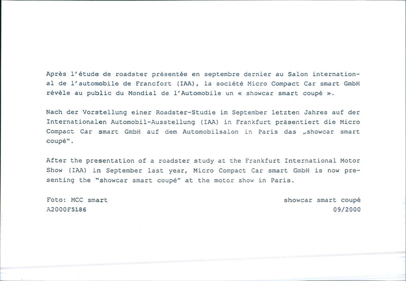 MCC Smart Coupe - Vintage Photograph