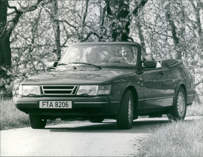 1991 Saab 900i 2.1-16 Cabrio - Vintage Photograph