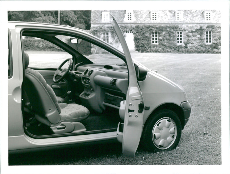 Renault Twingo - Vintage Photograph